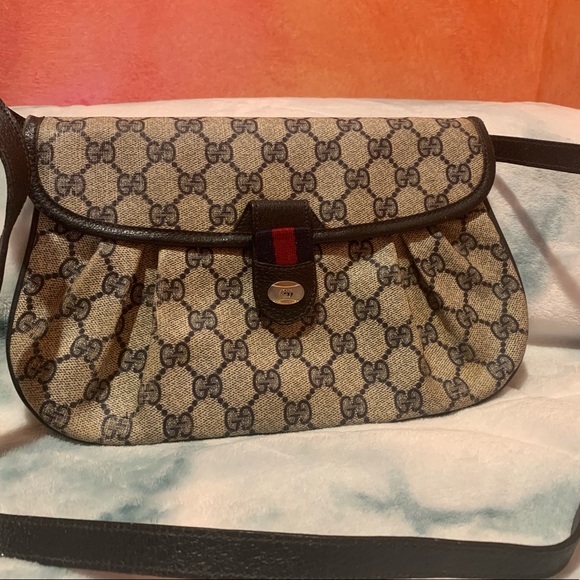 Vintage Gucci cross body bag - Picture 1 of 13